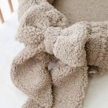 Babynest All Teddy Taupe met strik