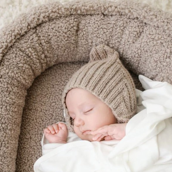 Babynest All Teddy Taupe met strik