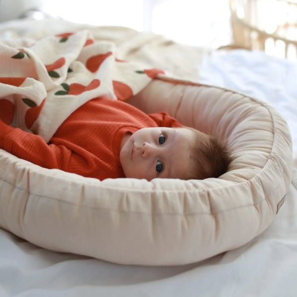 babynest ligt beige