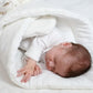 Babytragetuch bestickt Ecru | Warm, Sicherheit und Geborgenheit